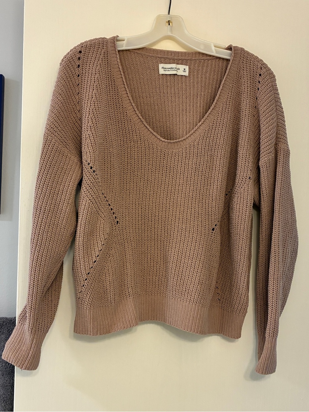 Abercrombie & Fitch Soft A&F Collection Mauve-Taupe V-Neck Knit Sweater